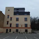 Ophir Apartment Central