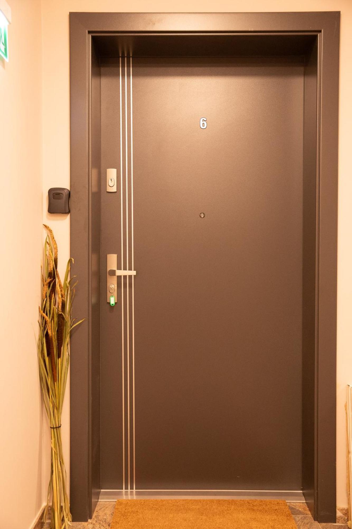 Apartment Ophir