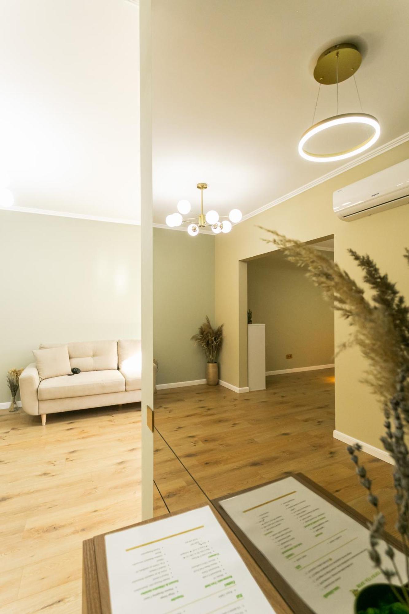 Ophir Apartment *