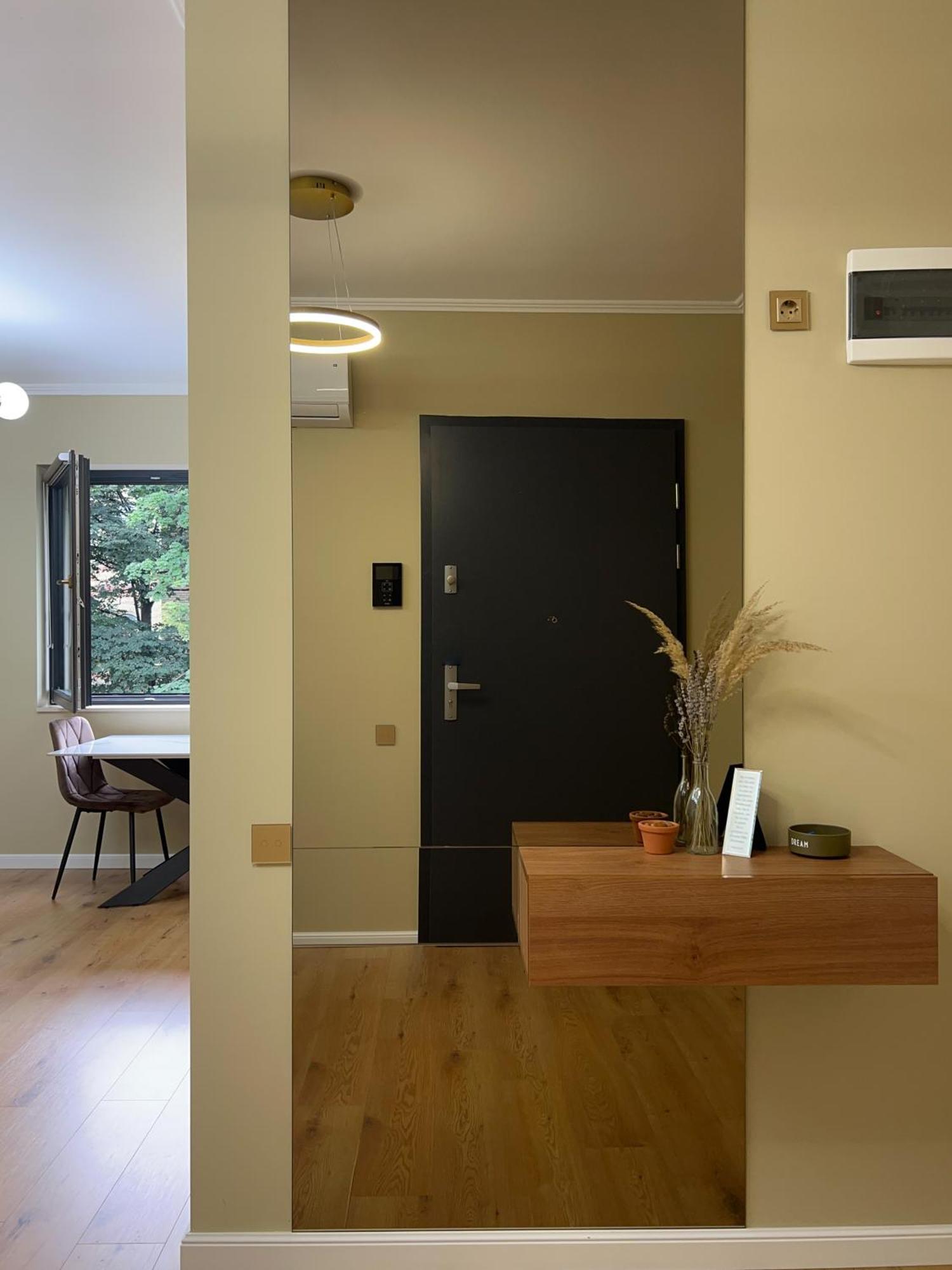 Ophir Apartment